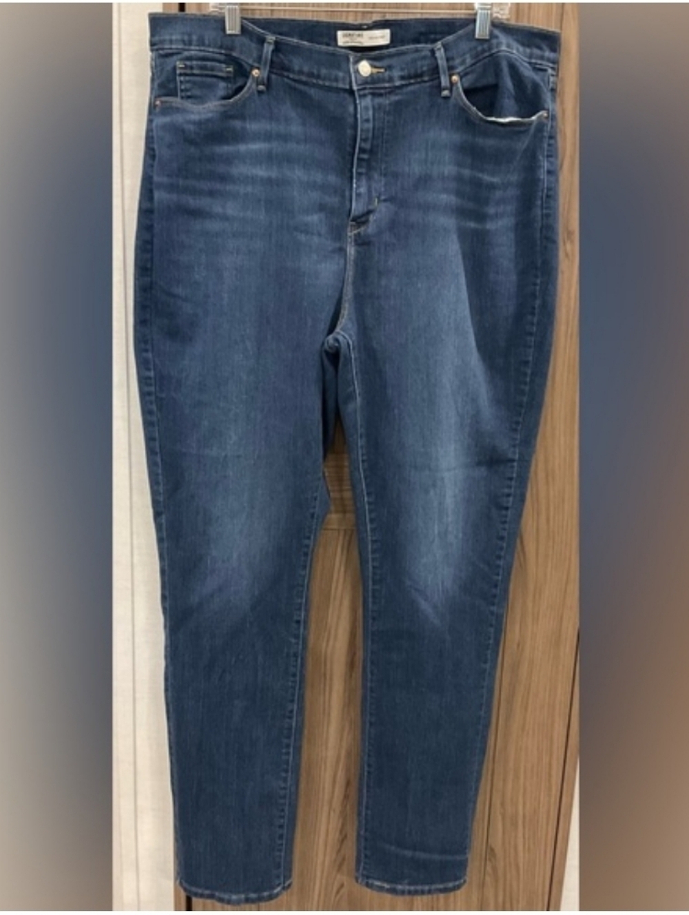 Levis Strauss Signature High- rise Straight Leg Jeans Size 20L W35 L 34